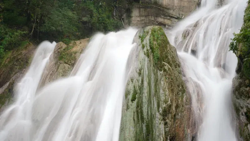 Jhirpani Waterfalls: Waterfall Amidst Nature 
