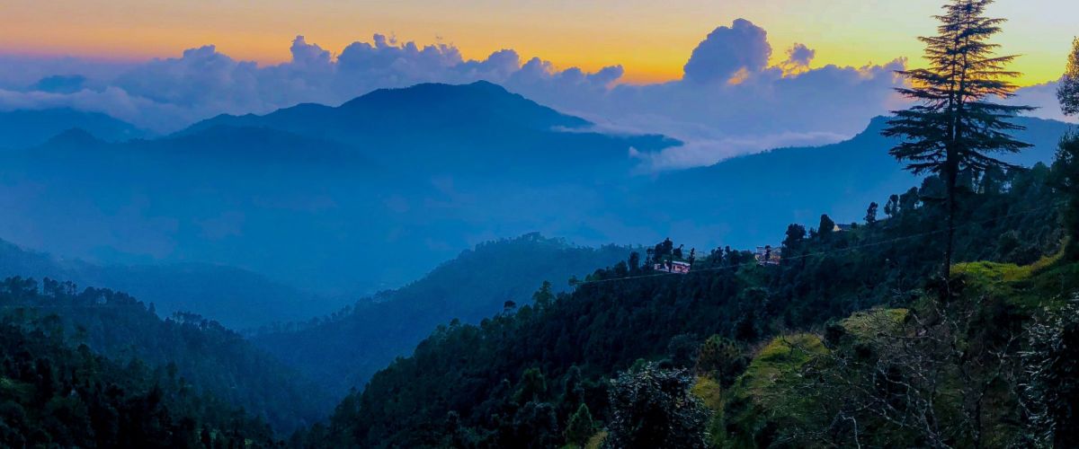 Places to Visit in Dhanaulti: The Panoramic Views of Quiet Hill Station