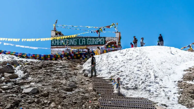 Khardung La Pass: Ride to the Heights of Adventure