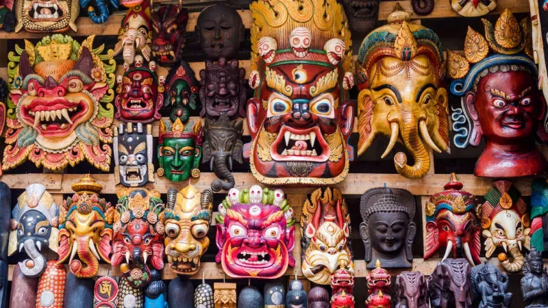 Shopping in Tibetan Handicrafts Market: Being on a Shopping Spree