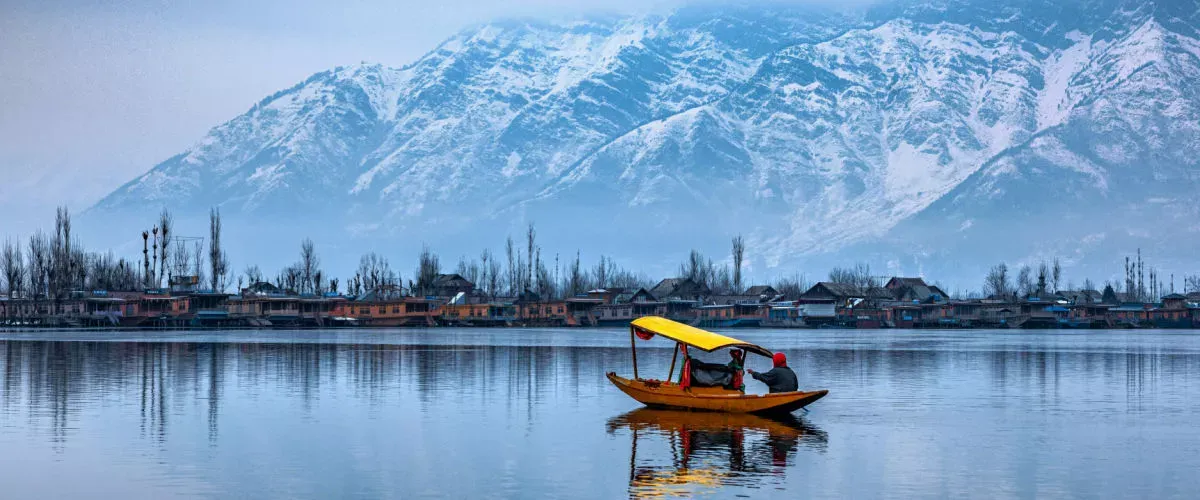 Places to Visit in Srinagar: The City of Mystical Gardens, Lakes, and Houseboats