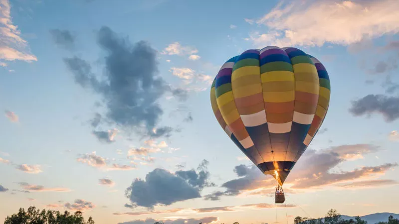 Hot Air Balloon Ride: Admire the Heavenly Vistas