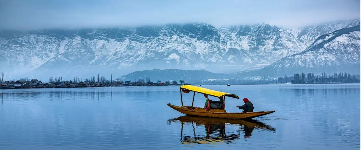 Top 10 Places to Visit in Kashmir: Embellished Vistas that Enchant You Beyond Words