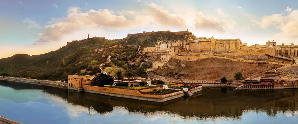 Places to Visit in Jaipur: Land Where Majestic Architecture Meets Delicate Craftsmanship
