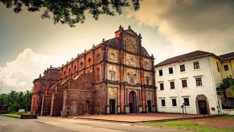 Basilica of Bom Jesus: Soak in the Positive Vibes at the Oldest Church in Goa
