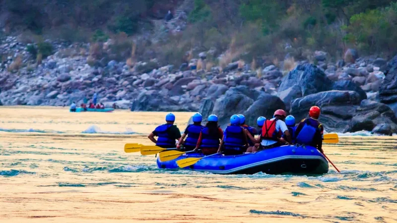 Go Rafting in Mo Chhu River