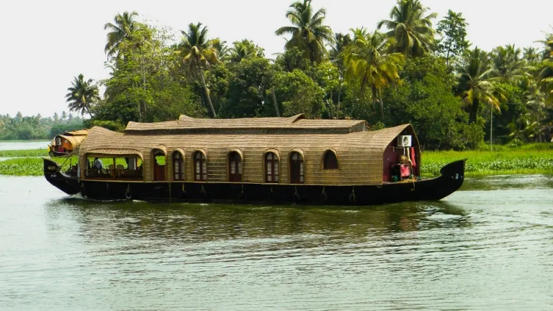 Houseboat Cruise