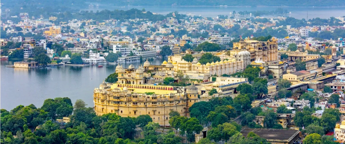 Top 8 Honeymoon Places in Udaipur: Unfolding the Most Enchanting Destinations for Couples