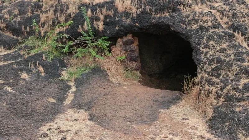 Shiva Cave or Gogarbha Cave