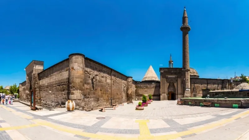 Hunat Hatun Mosque and Complex