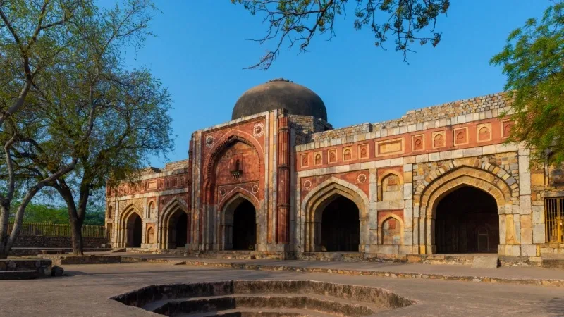 Jamali Kamali Mosque