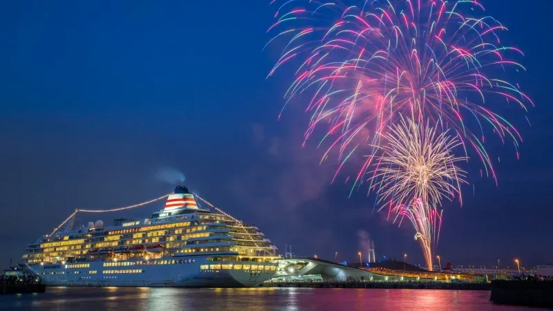 New Year's Eve on a Seine River Cruise