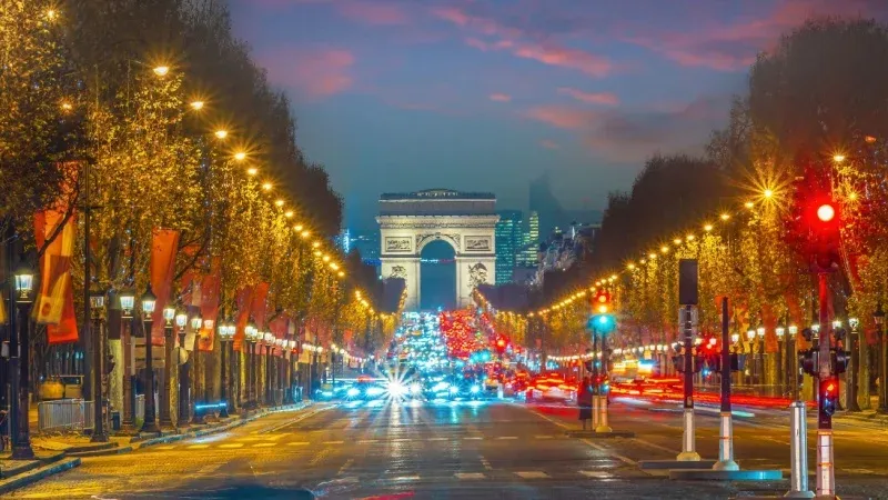 Paris Countdown 2025 at Champs-Élysées