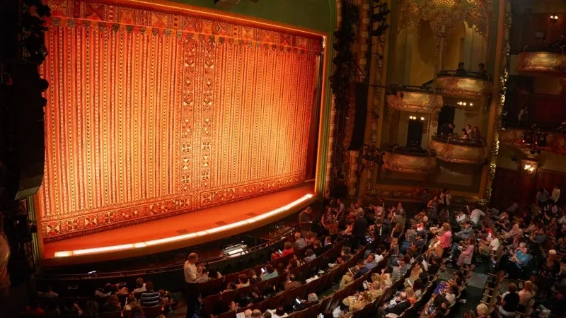 New Amsterdam Theater