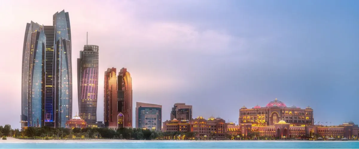أهم الأشياء التي يمكنك القيام بها في أبو ظبي، الإمارات العربية المتحدة لقضاء عطلة مبهجة في المدينة