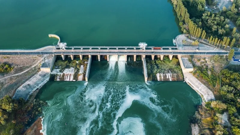 The High Dam