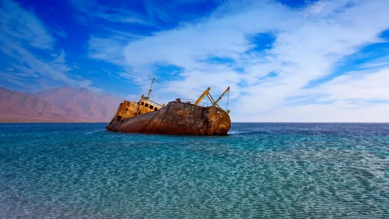 Haql Shipwreck Beach