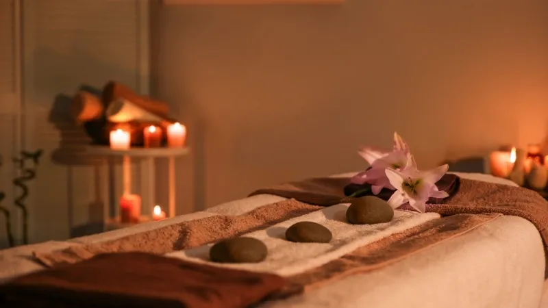 Royal Thai Lady Spa Massage