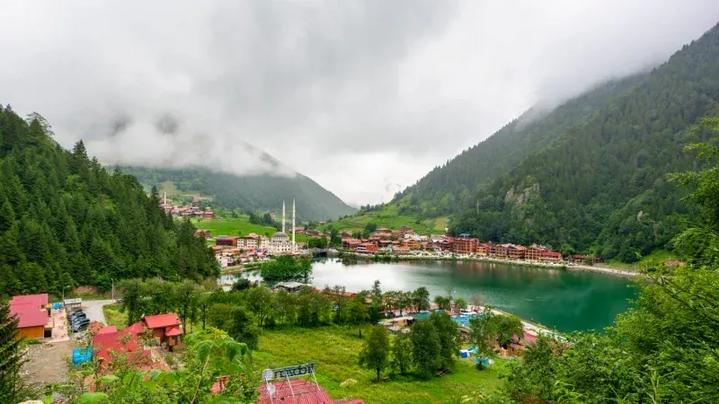 Uzungol Lake