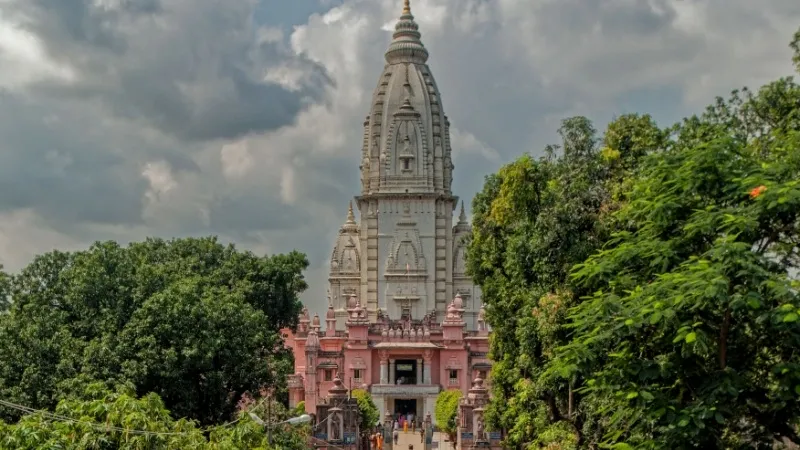 Shri Kashi Vishwanath Temple