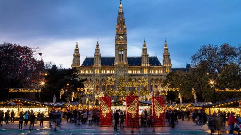 Rathausplatz Christkindlmarkt (Vienna, Austria)