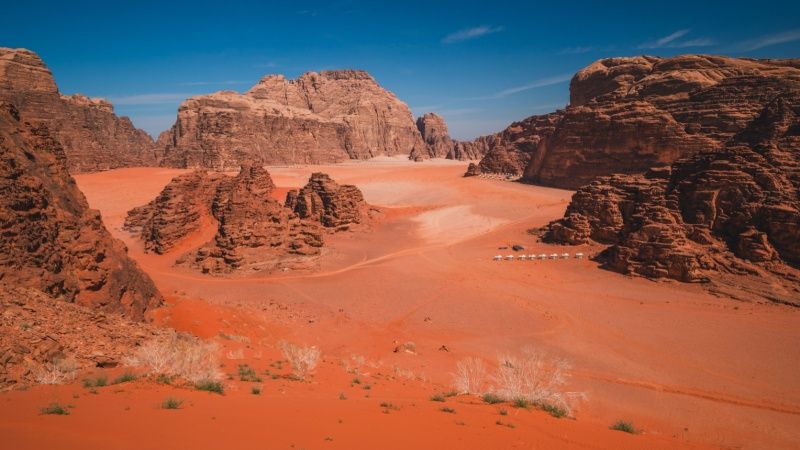 إستمتع بالمناظر الطبيعة في وادي رم