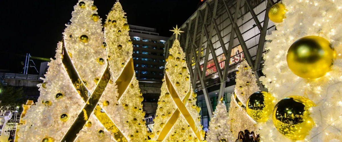 9 Most Beautiful Christmas Trees Around the World for 2025