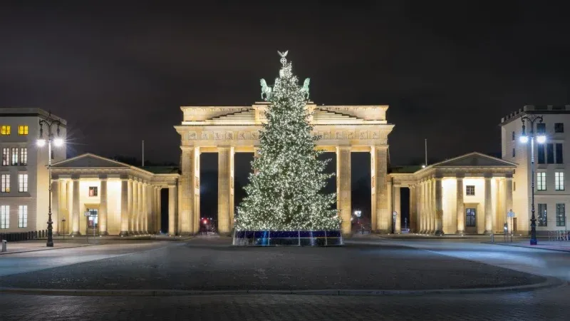 Brandenburg Gate (Berlin, Germany)