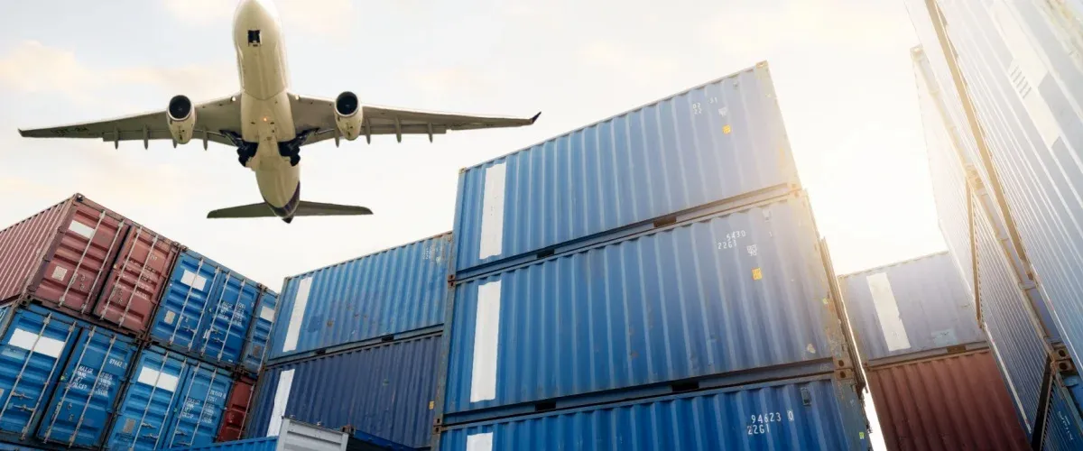 Guide to Air Freight from Qatar to India with Travelite