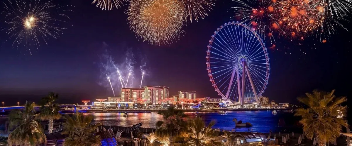 Jumeirah Beach Fireworks 2025: A Dazzling New Year's Eve Spectacle Over the Sea