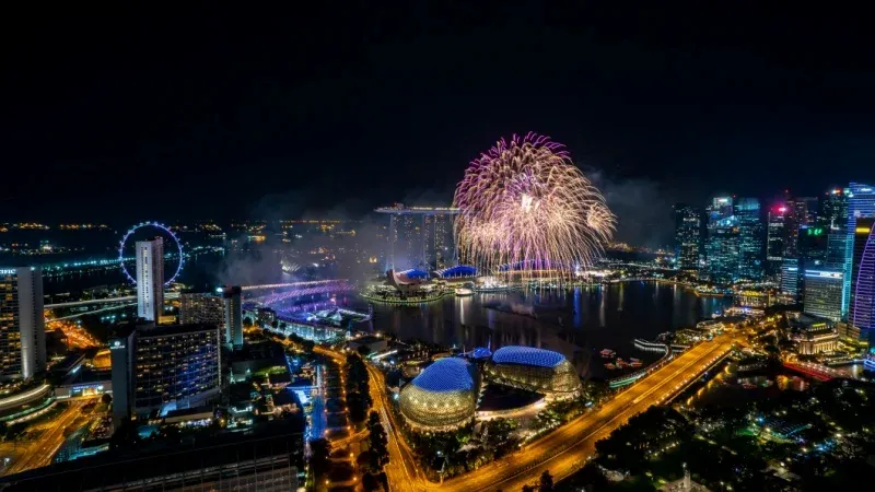 Insider Tips for Attending Marina Bay Fireworks in Singapore on New Year