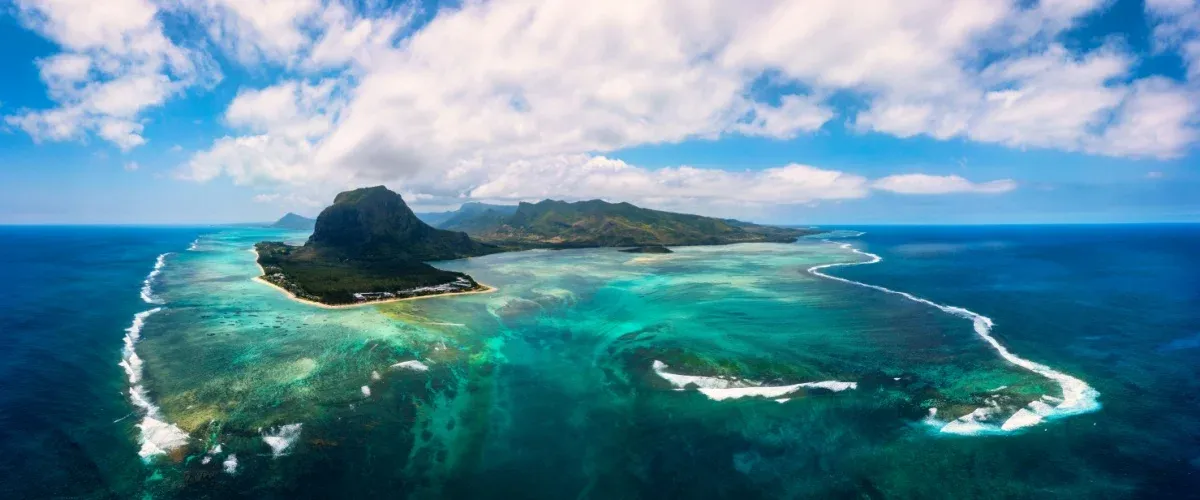 Discover What Makes Mauritius Underwater Waterfall a Must-See!