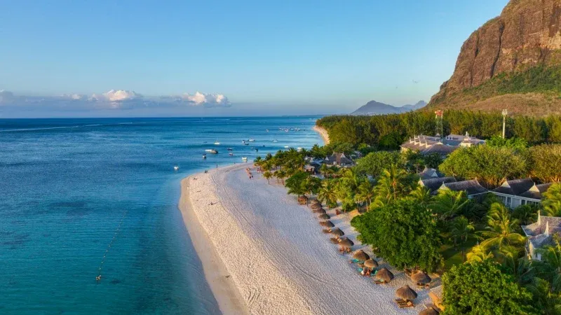 Top Hotels to Stay Near Mauritius Underwater Waterfall