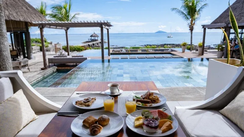 Top Restaurants and Cafes Near Mauritius Underwater Waterfall