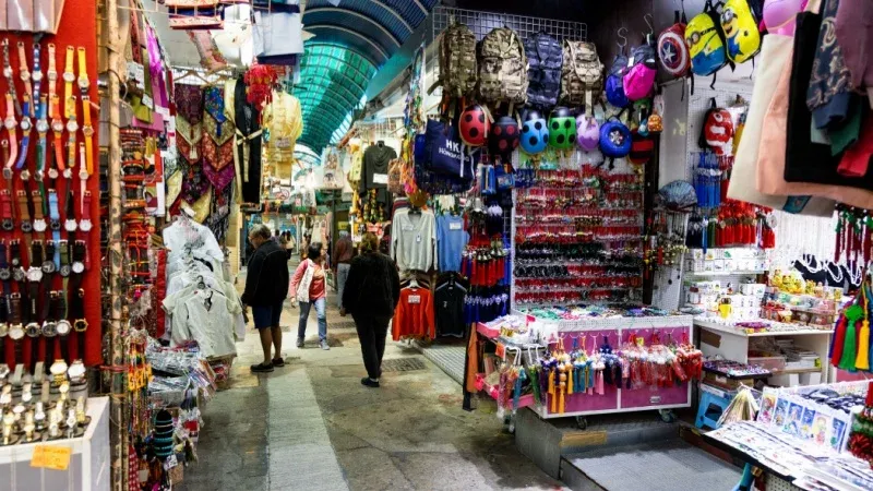 Hira Street Market (Manuel Market)