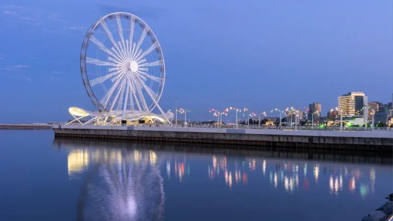 Walk along the Baku Boulevard