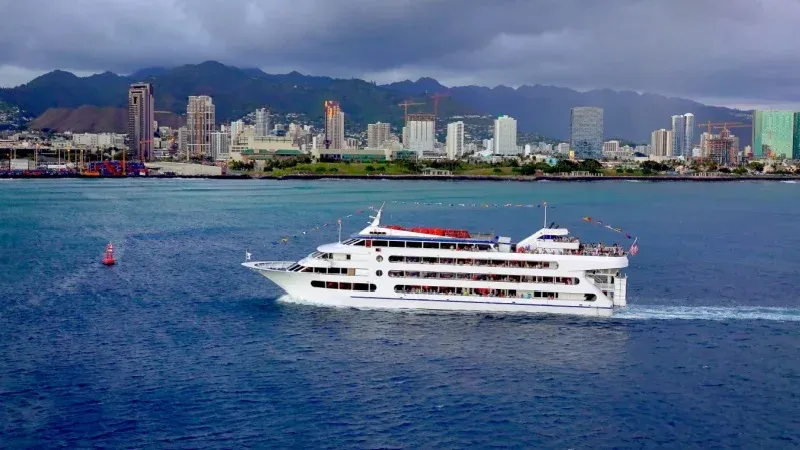 Hawaii Christmas Cruises