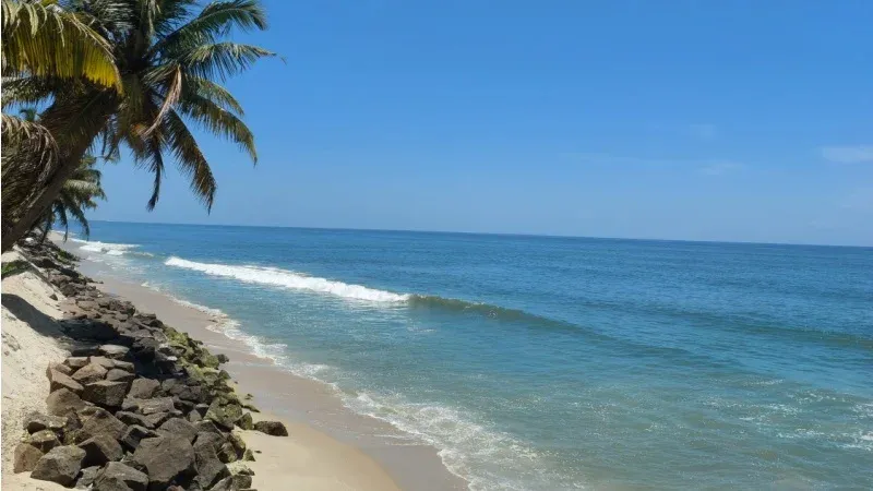 Andhakaranazhi Beach