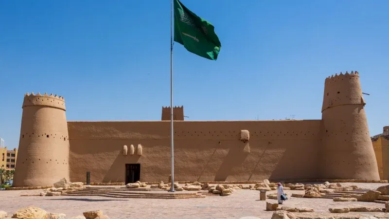 Strolling Through Al Masmak Fortress