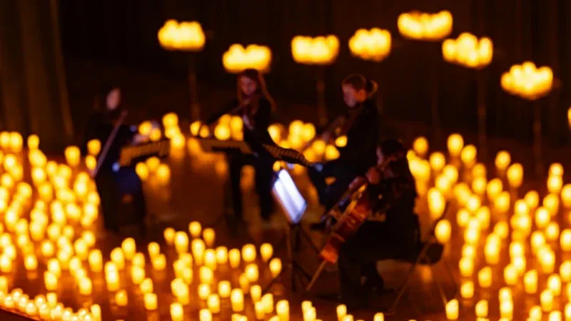 ضوء الشموع: من موزارت إلى شوبان