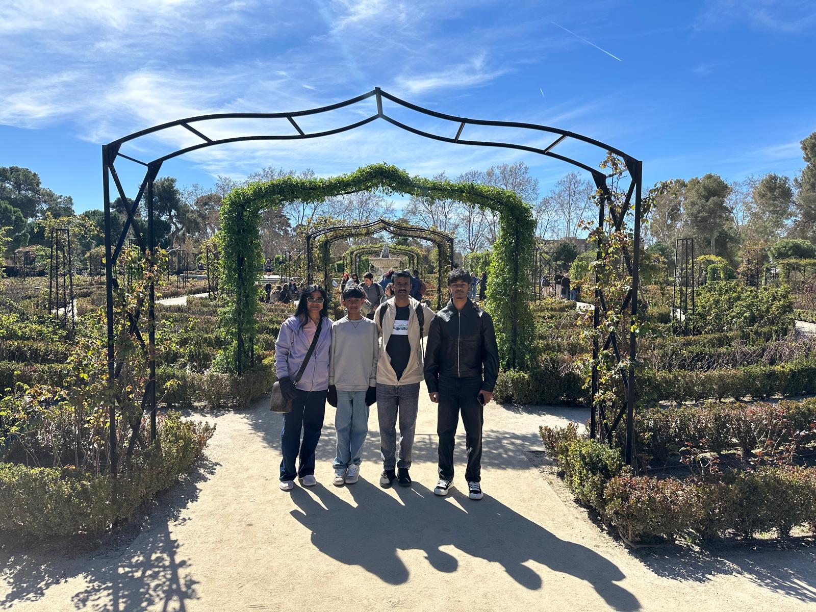 Royal Tour & Cultural Walk