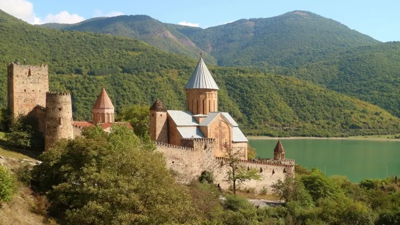 A Tour to Ananuri, Gudauri & Kazbegi