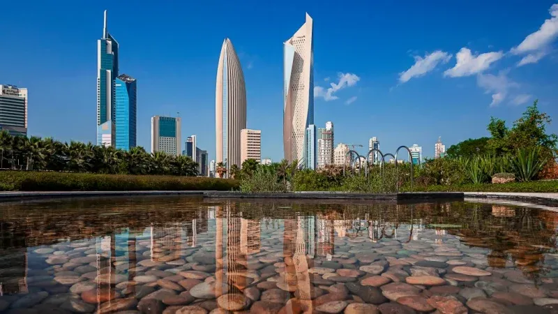  برج  الحمراء ومول