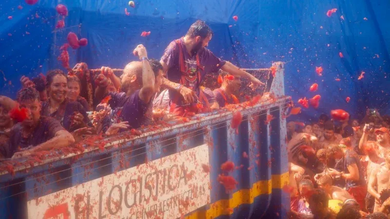 What is La Tomatina 2025 Festival in Spain?