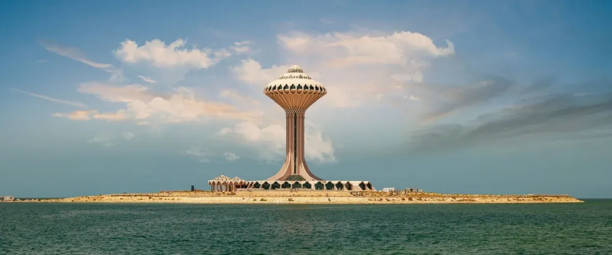 Best Beaches in Dammam: Know the Visiting Hours, Activities and Nearby Cafes