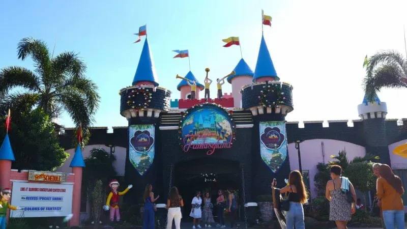 Gloria’s Fantasyland