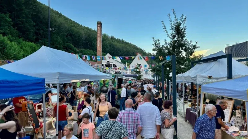 Food Festivals and Open-Air Markets