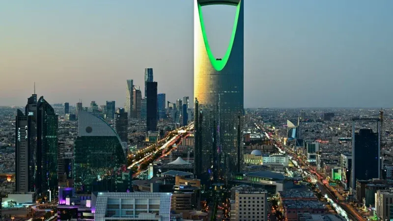 Kingdom Centre: Iconic Luxury and Views