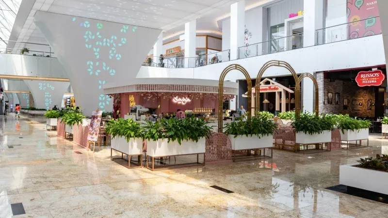 Al Nakheel Mall: Family-Friendly Fun