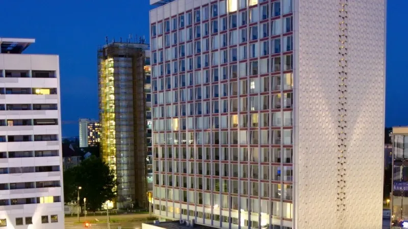 بولمان الدوحة ويست باي